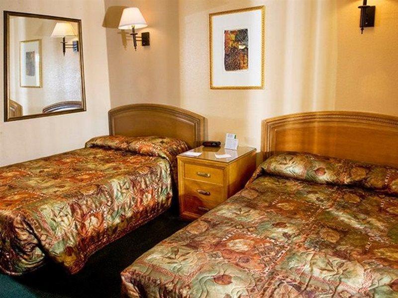 Emerald Suites South Las Vegas Boulevard Екстериор снимка