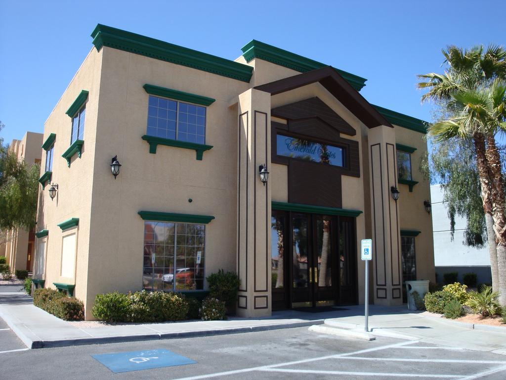 Emerald Suites South Las Vegas Boulevard Екстериор снимка